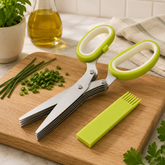 Small 5-Layer Kitchen Scissors – Multipurpose Herb Cutter with Cleaning Comb
