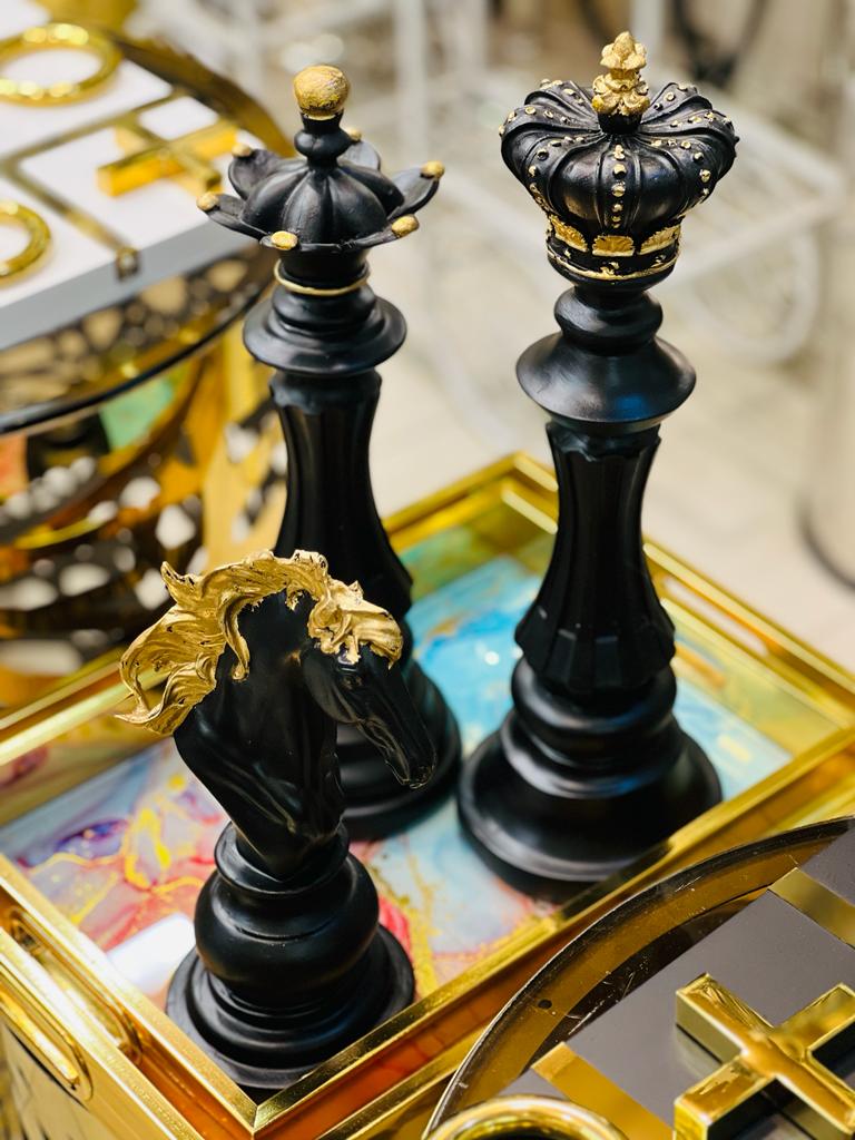 Chess Figuirines in black 