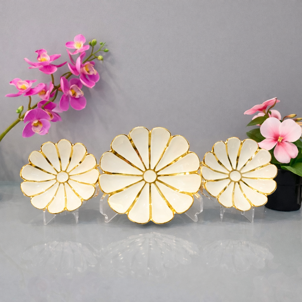 Petal Shape 3-Grid Bowl – Floral Serving Dish (Silver & Golden) - Habitt