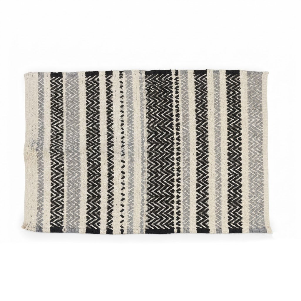 Black Chevron Daree 24x36 Inch