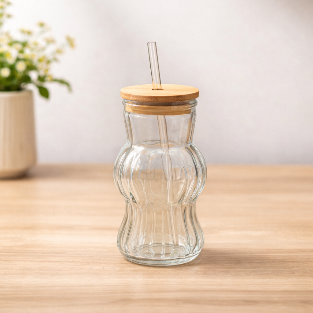 Delas Straw Glass – Curved Ribbed Tumbler with Bamboo Lid & Reusable Straw - Habitt
