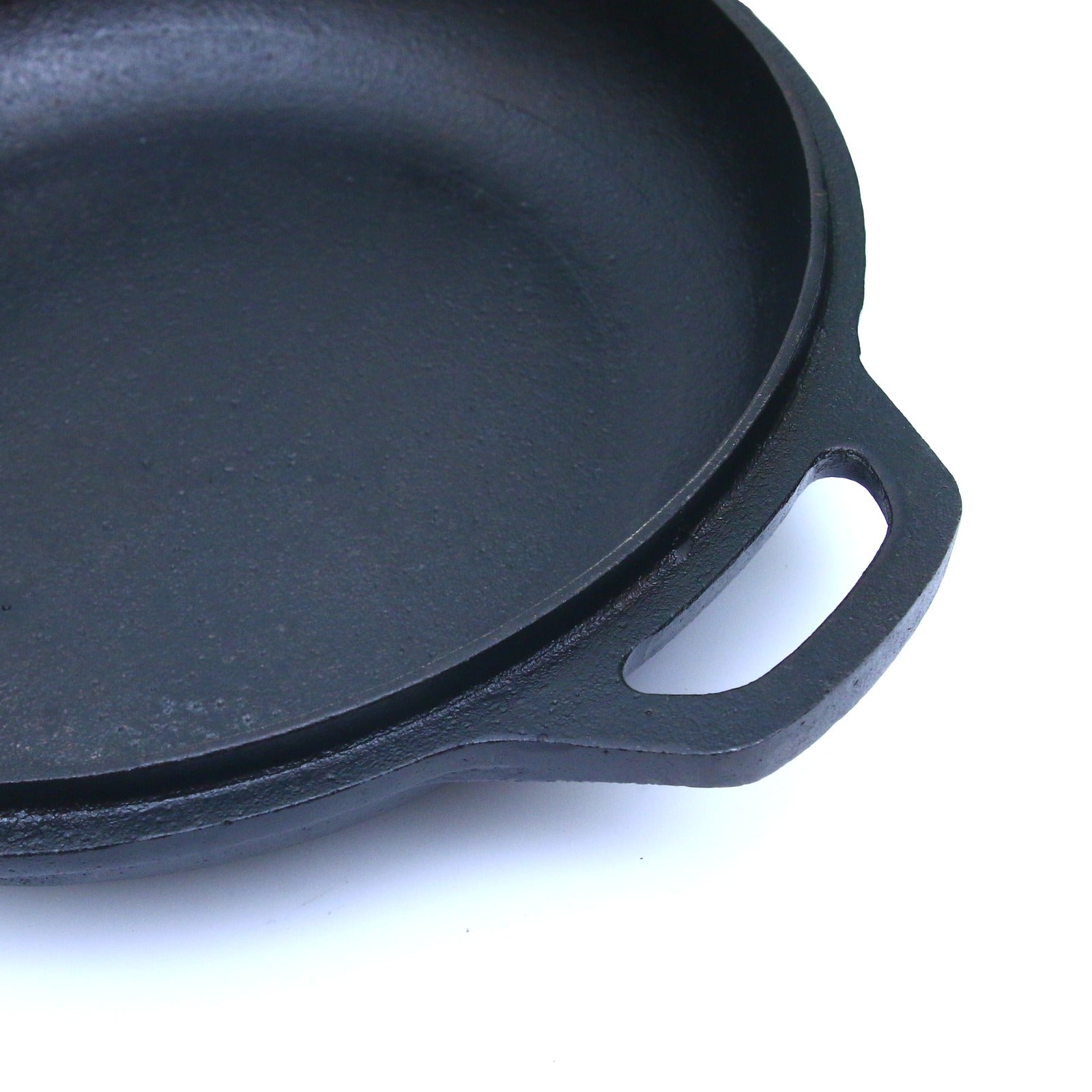 Cast Iron Skillet 9.5 Inch (24 CM), Double Grip Naturally Non Stick, Seasoned. Krucible Kitchen, Frying Pan