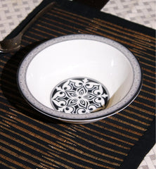 Gothic Grace Dinner Set – Bold Black Elegance with Ornate Detailing (22 / 30 / 43 PCS)