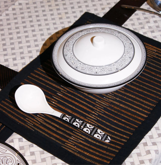 Gothic Grace Dinner Set – Bold Black Elegance with Ornate Detailing (22 / 30 / 43 PCS)