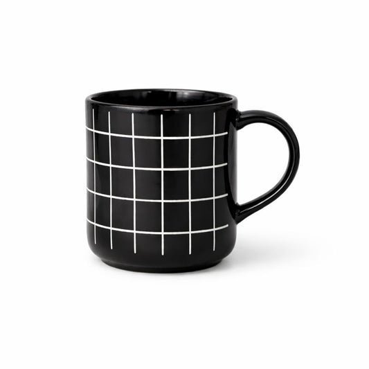 Ceramic Grid Pattern Mug Set – Black & White Coffee Cups
