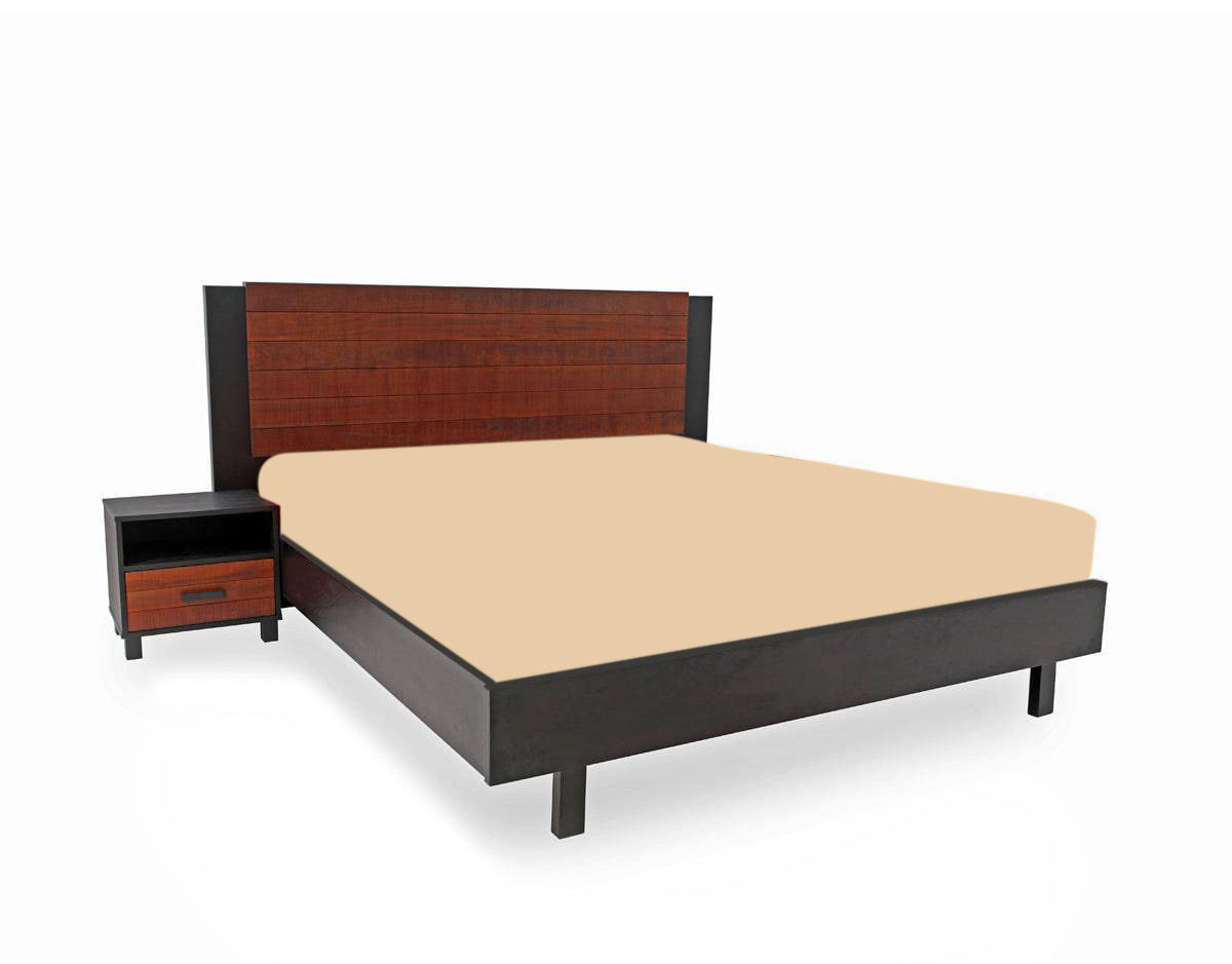 Morris X bed with 2 side tables