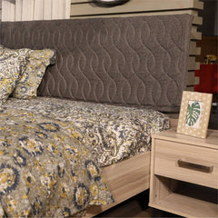 Cambridge Bed with Two Side Tables