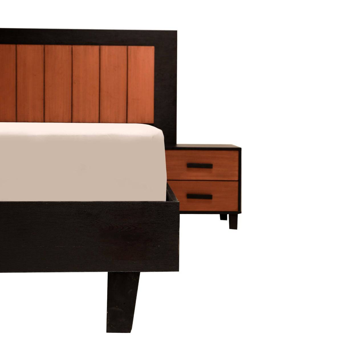 Harbor Bed with side tables