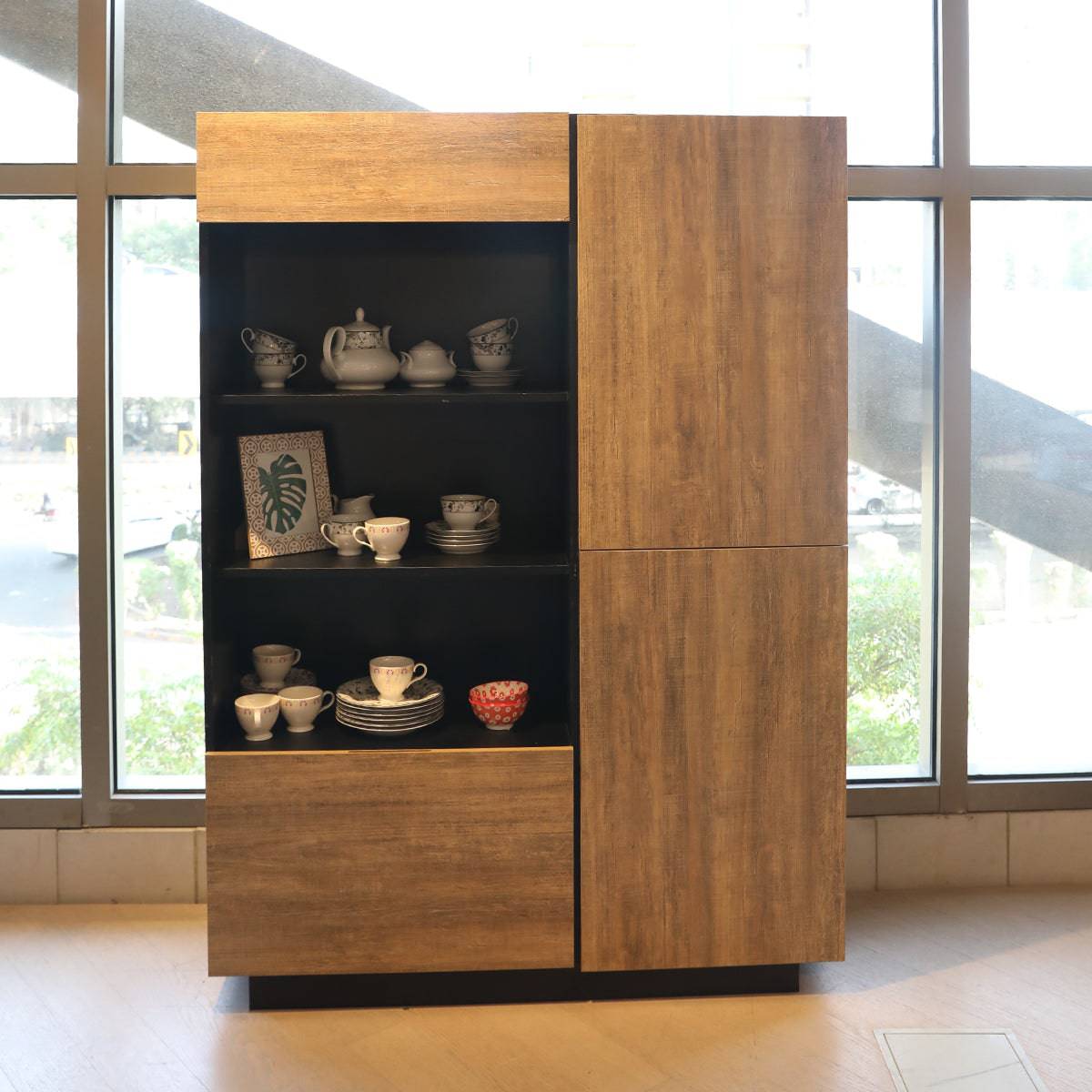 Gravil Crockery Unit Habitt